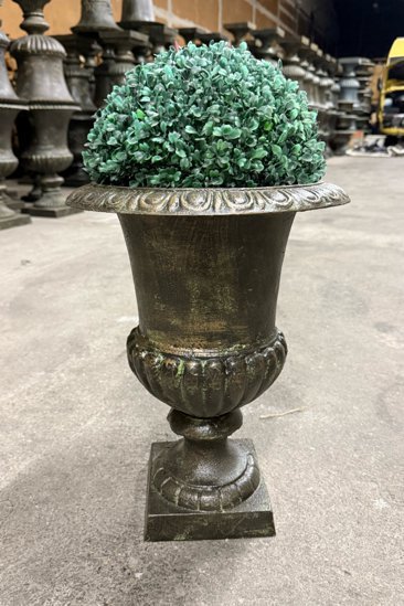 Vase Médicis en fonte Bronze vert